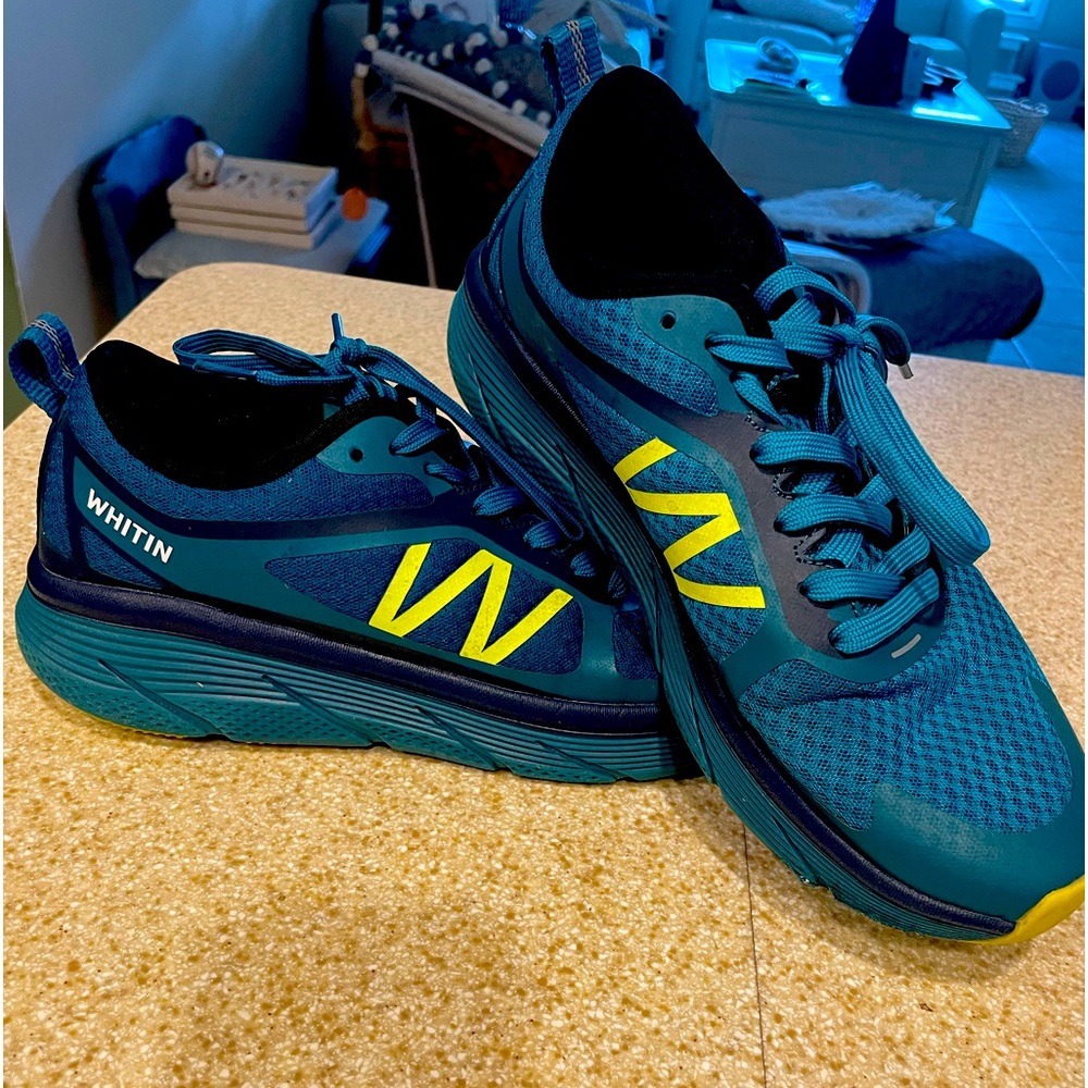 Whitin Max Cushion athletic blue/lime green M10 professionally cleaned